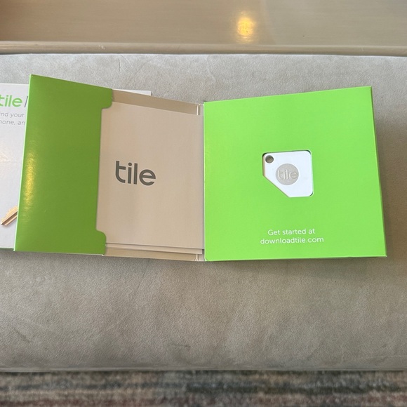 Tile Mate Tracker - Picture 3 of 4